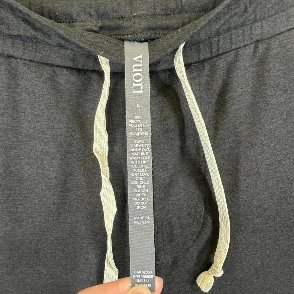 Vuori Mens Ponto Short Black Heather Athletic Lounge GYM Shorts Size L V344